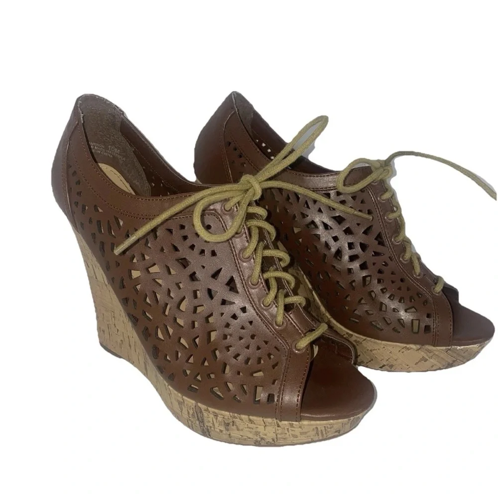 Women's Brown Lace Up Wedge Sandals Size 10 Peep Toe shoes